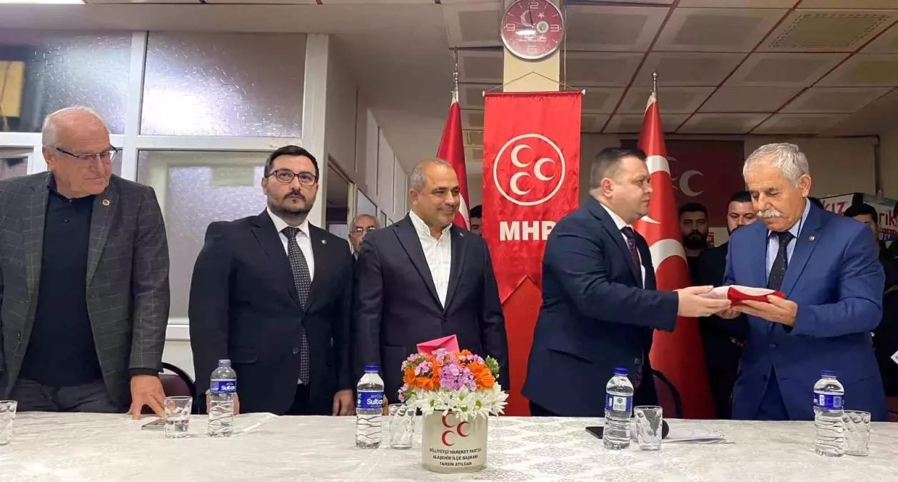 Alaşehir MHP’de yeni başkan Atılgan oldu